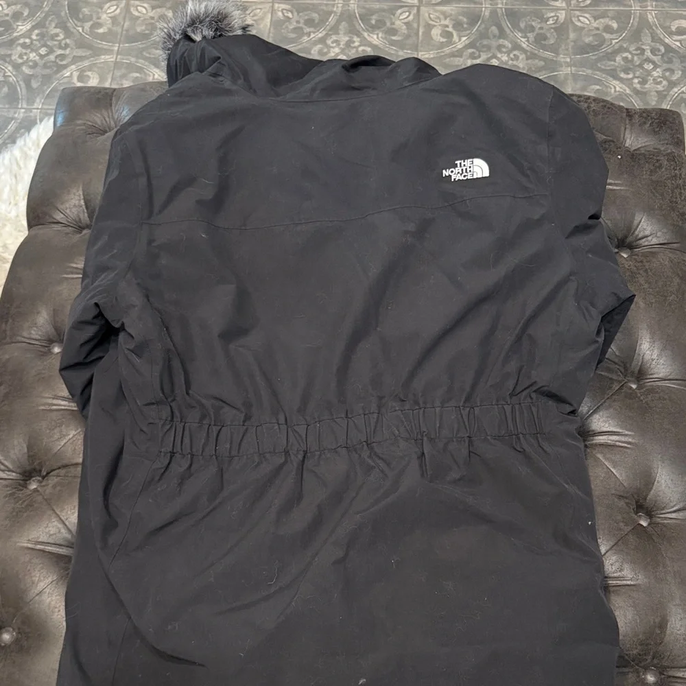 Women's The North Face - Black Jacket Long Jacket - Faux Fur Trimmed - Size 3XL - Picture 9 of 12